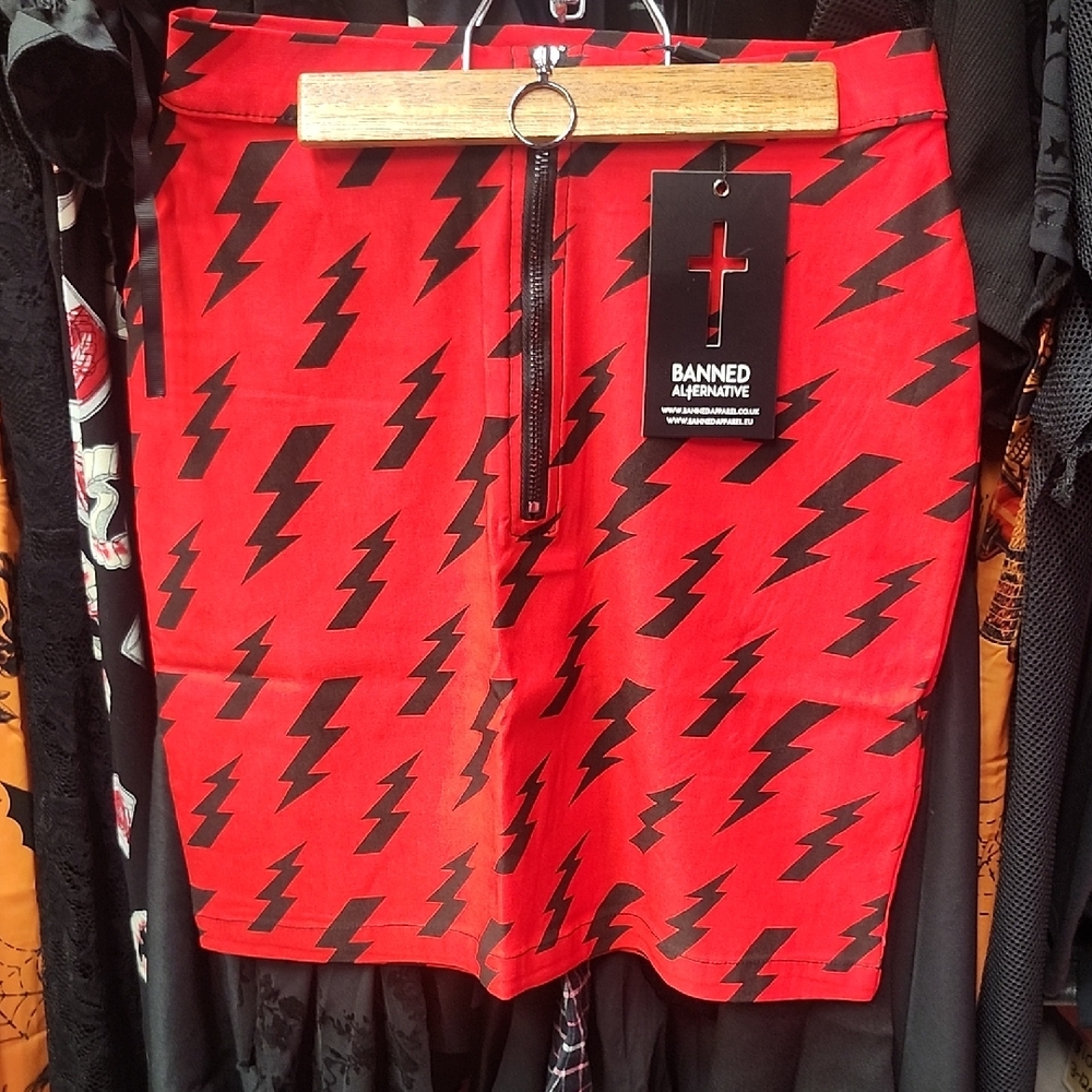 Banned Alternative Red and Black Zigzag Skirt